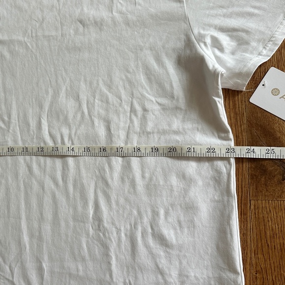 NWT Athleta Women's 100% Cotton T-Shirt, White - Picture 5 of 7